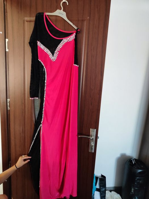 Rochie elegantă de ocazie roz și neagră, cu pietricele
