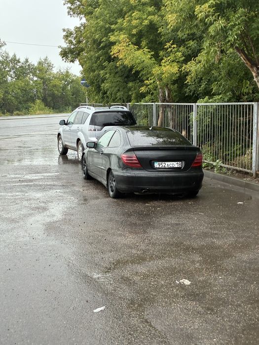Продам w203 купе
