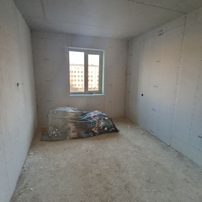 Kvartera sotiladi 51-kv manzil super yangi qurilgan uy