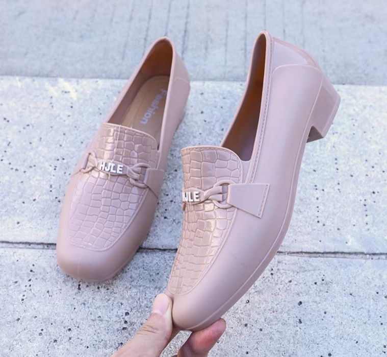 -Самая удобная обувь!!! Резиновые туфельки.