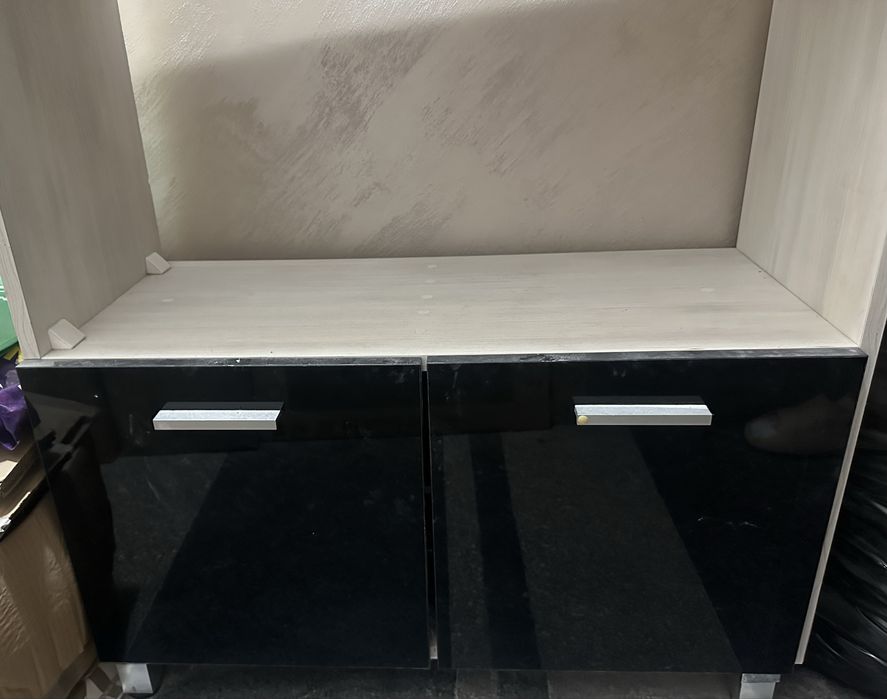 Шкаф за обувки гланц