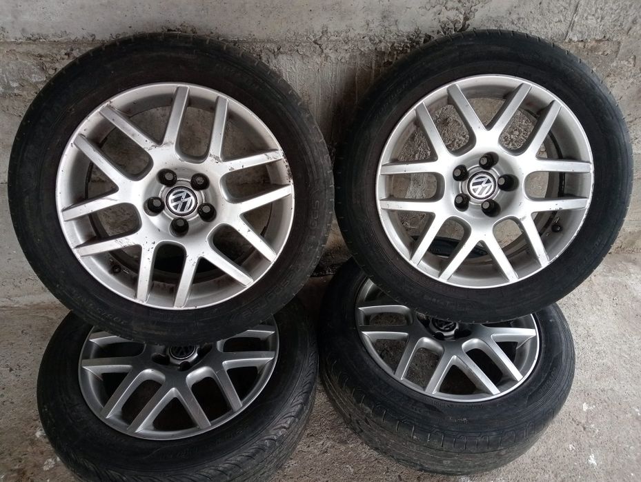Vând set de 4 jante de aliaj originale VW Bora / Golf pe 16 inch