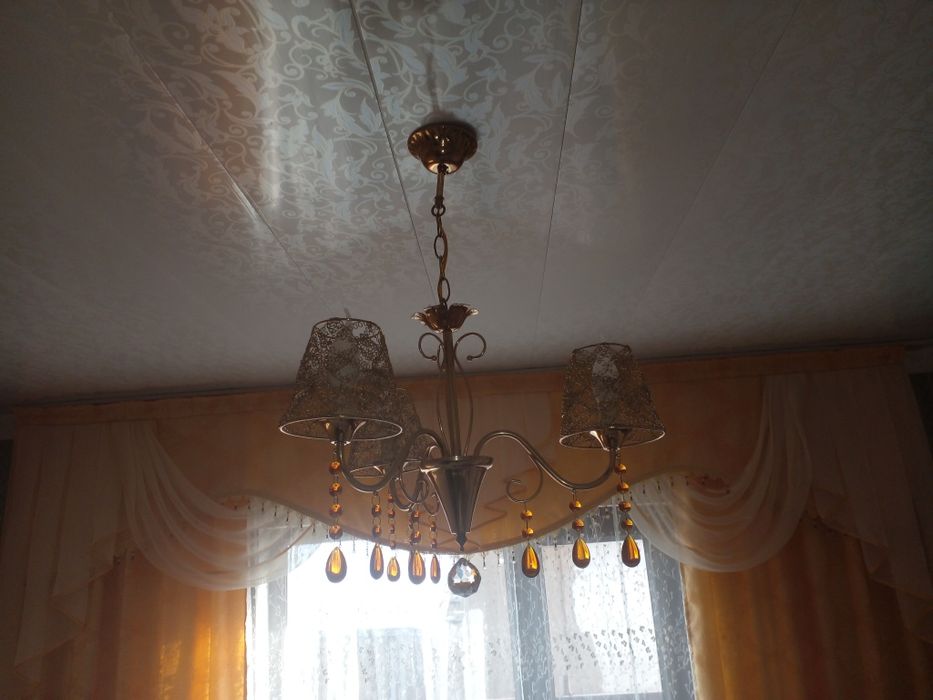 Люстра для спальни