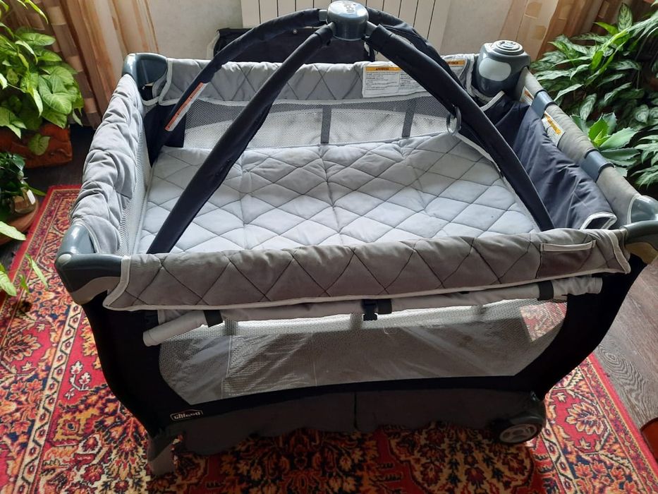 Манеж chicco в отличном состоянии