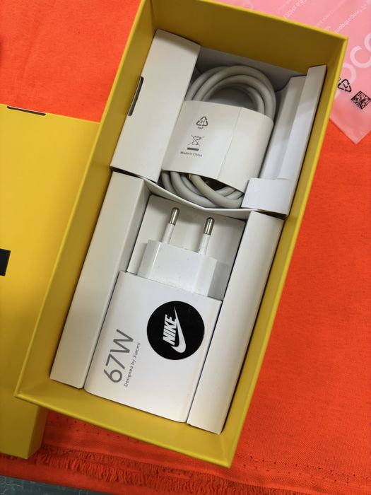 Poco F5 256Gb 12GbRam