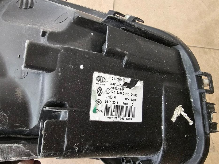 Десен фар Renault Clio 4 desen far рено клио 4