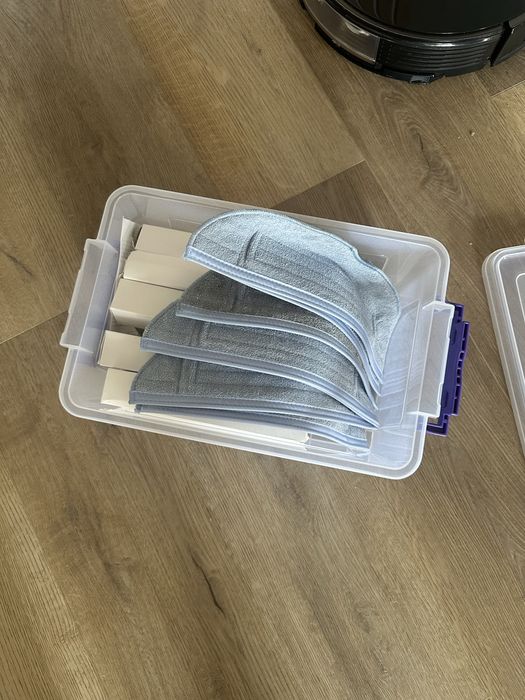 Продам робот пылесос