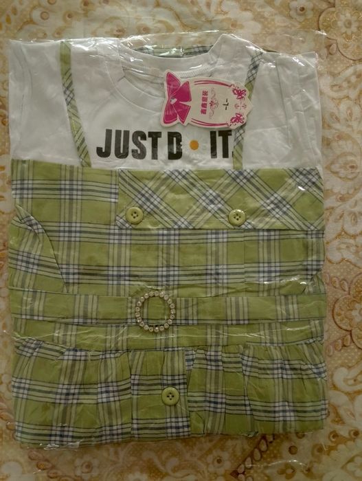 Qizlar xb  koʻylagi