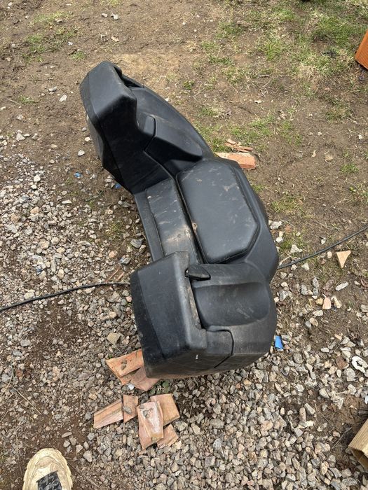 Vând ladă atv cf moto