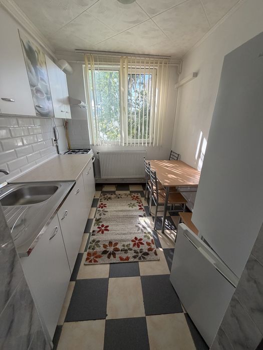 Închiriez  apartament 2camere
