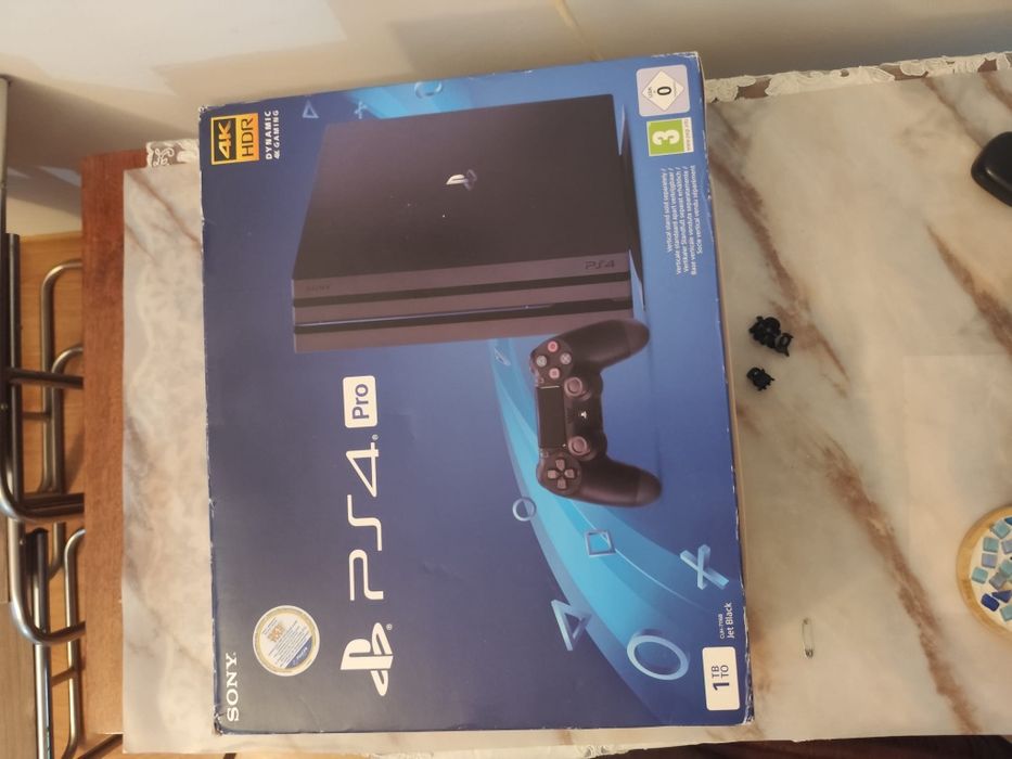 Ps 4 PRO 1 trb със 12 игри