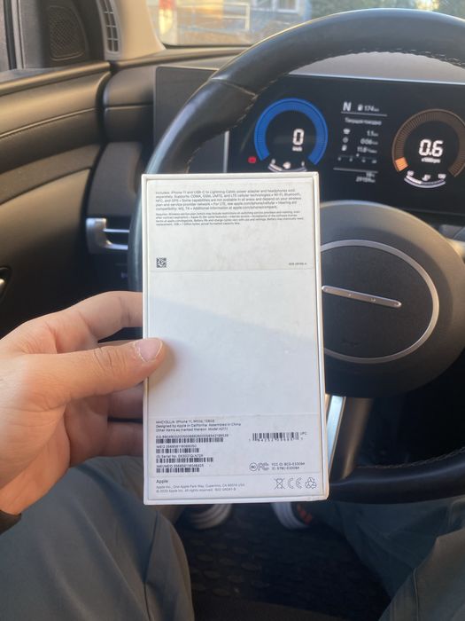 Продам iphone 11