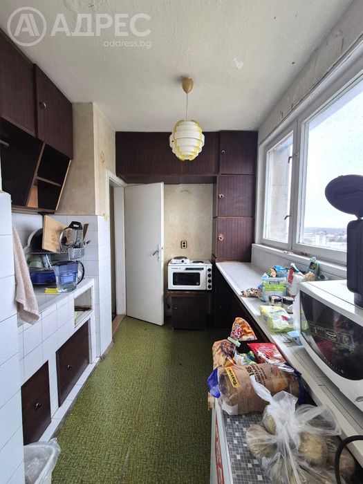 Тристаен апартамент, Широк Център, 87 кв.м., ет. 8, тухла
