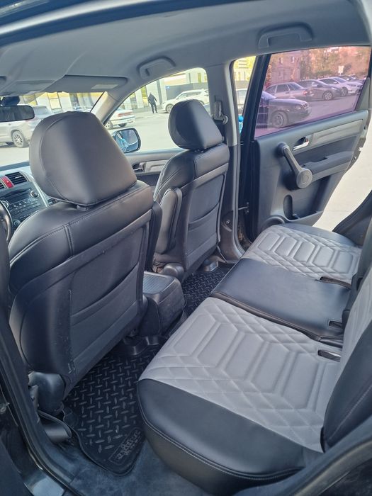 Продам машину Honda CR- V