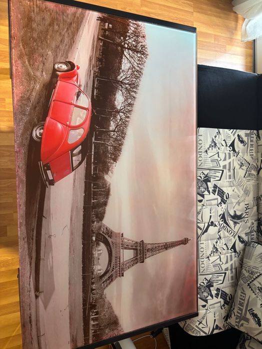 Стъклена маса за хранене