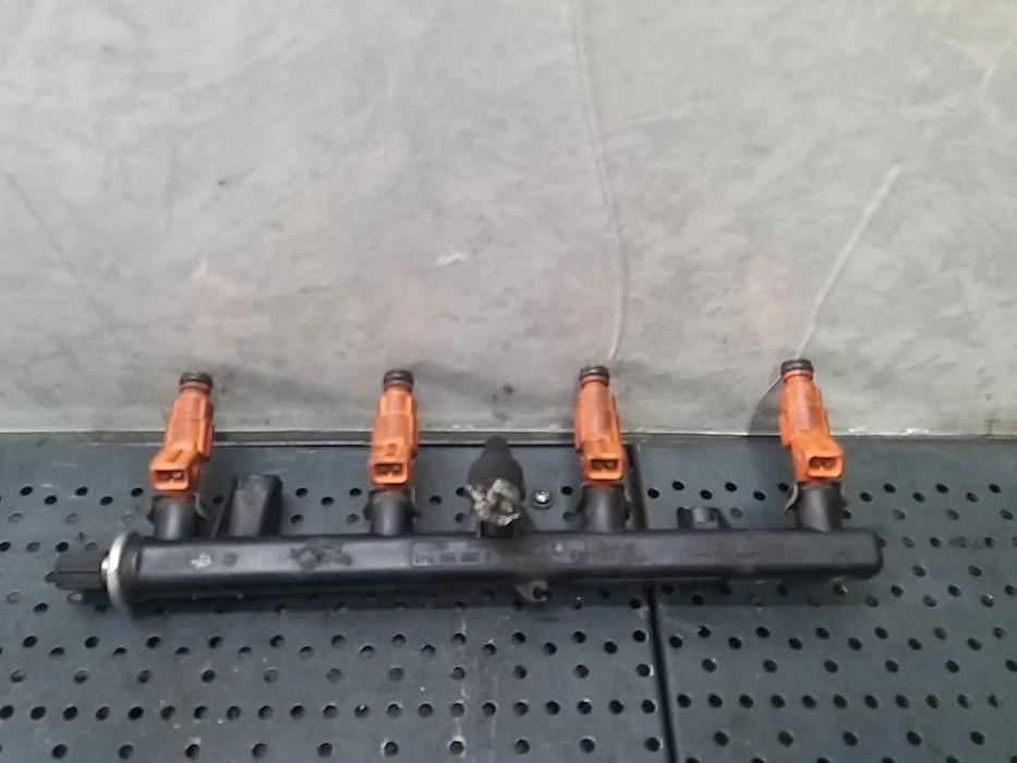 Rampa cu injectoare 1.8 b alfa romeo 156 gt 0280151048