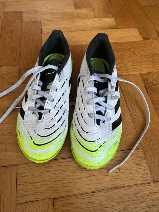 Детски футболни обувки номер 32, Adidas Predator League Turf  Boots