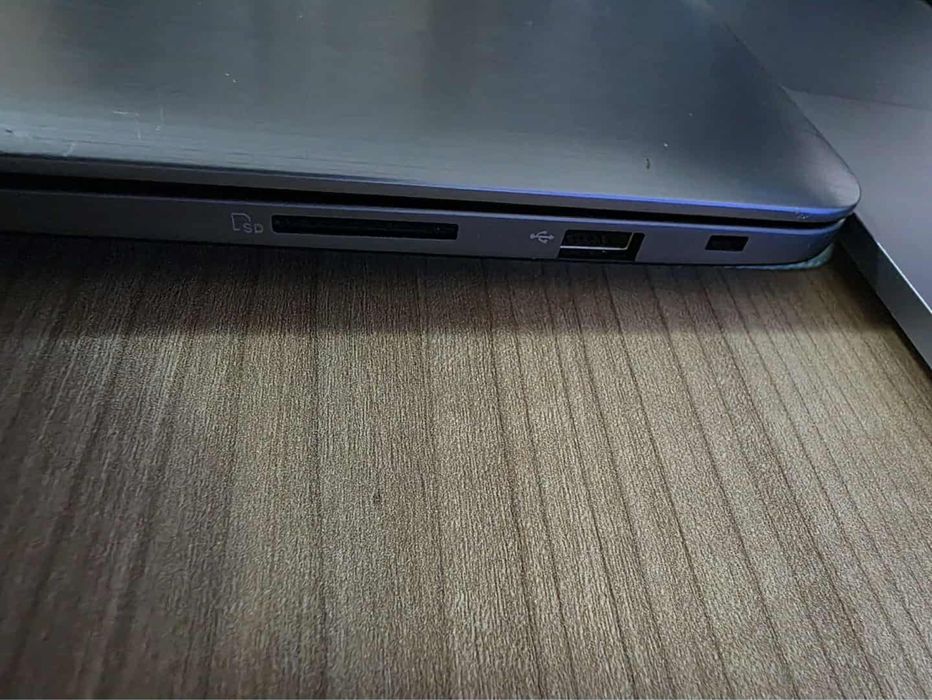 Laptop slim Asus E403S Intel quad core, 4gb, 128gb