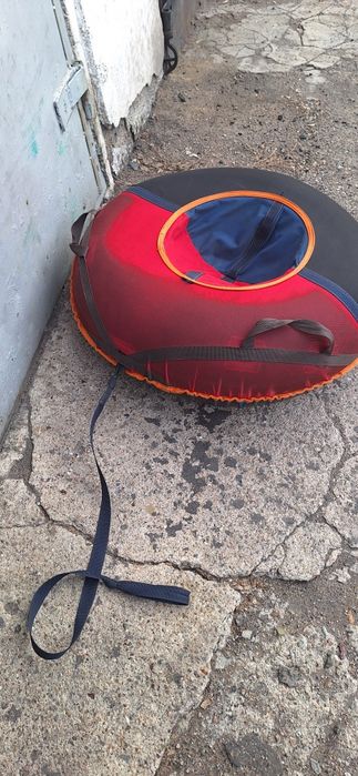 Тюбинг. Ватрушка. Б/У .  d 90 см., 9000 тг.