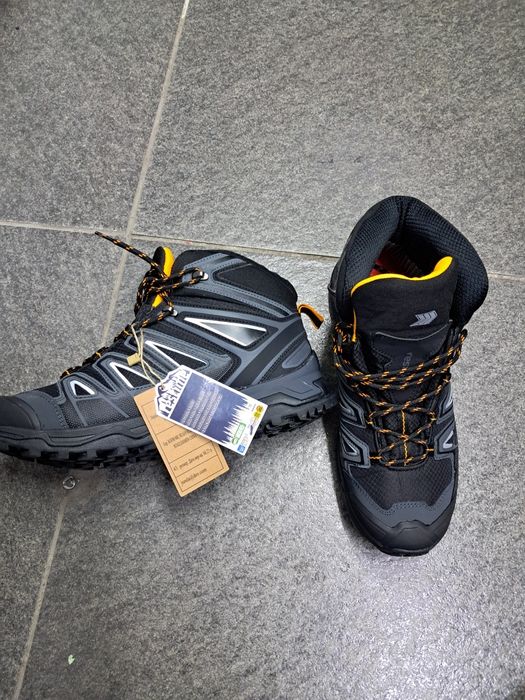 Продам новые зимние термо красотки 43 размер цена 20000