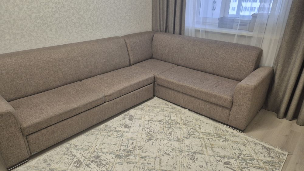 Продам диван. Срочно