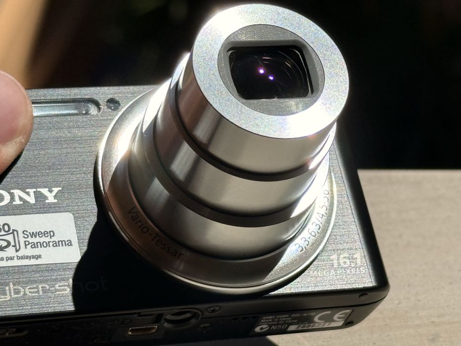 Sony Cyber-shot DSC-W730