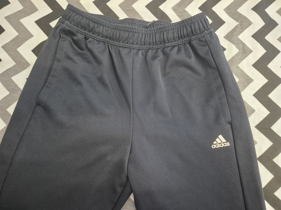 Trening Adidas baieti marime 13-14 ani