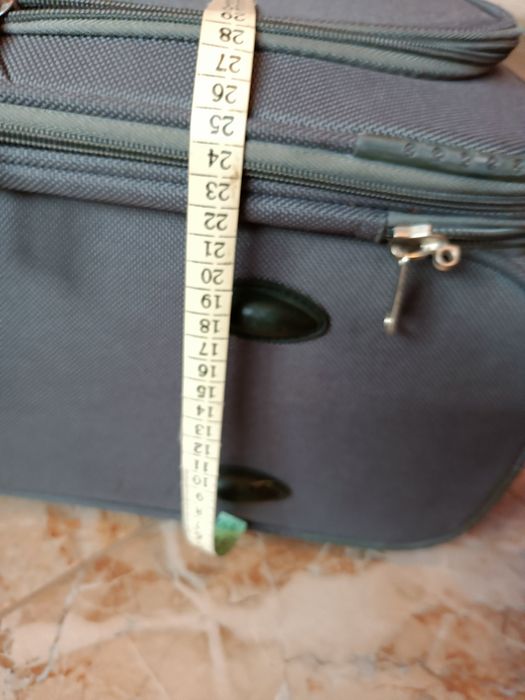 Продавам голям куфар