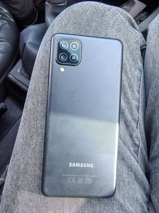 Продам телефон Samsung A12