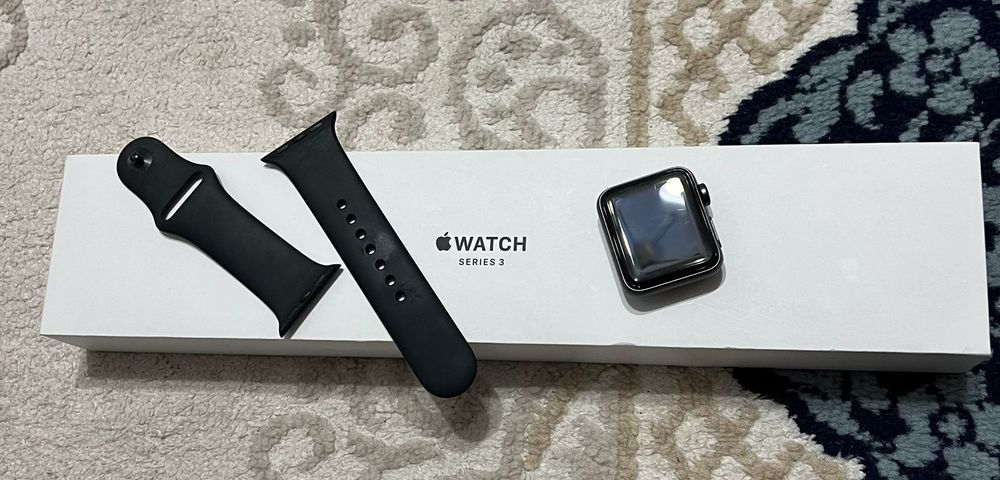 Продам apple watch series 3