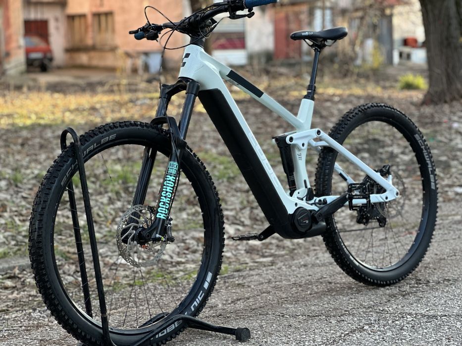 Електрически велосипед Cube Stereo 140 Карбон