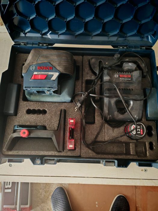De vânzare scule pe acumulator