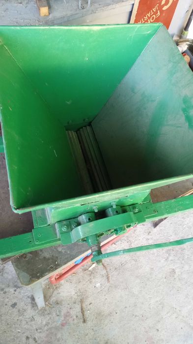 Мелачка за грозде