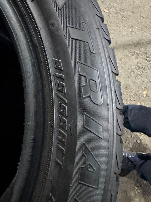 Продам зимные шины 215/55/17