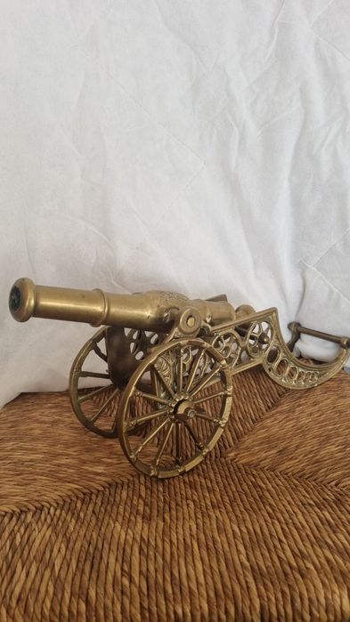 Декоративно месингово оръдие (канон)