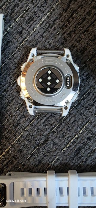 Garmin fenix 8 AMOLED 43mm – inox/Whitestone cu curea Whitestone