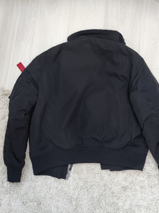 Бомбер новый утепленный