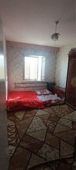 Продается 4-х комнатная квартира Чирчик 10 микрорайон