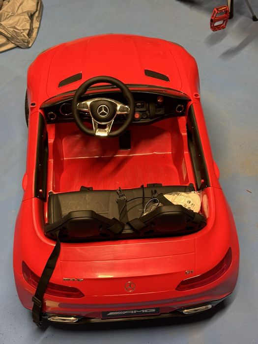 Акумулаторна кола Мерцедес с две места