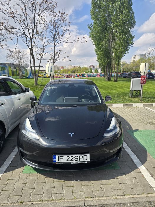 Tesla Model 3 Dual Motor Long Range