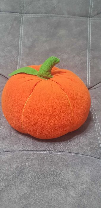 Мягкие игрушки (мишка, змея, тыква)