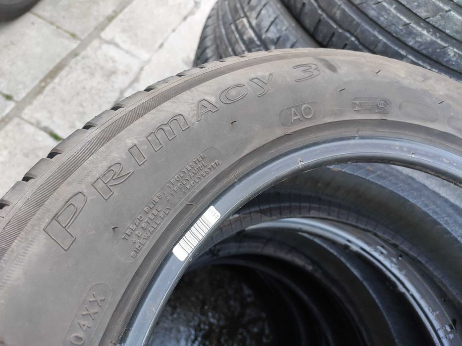 2бр Летни гуми 215 55 17 - Michelin