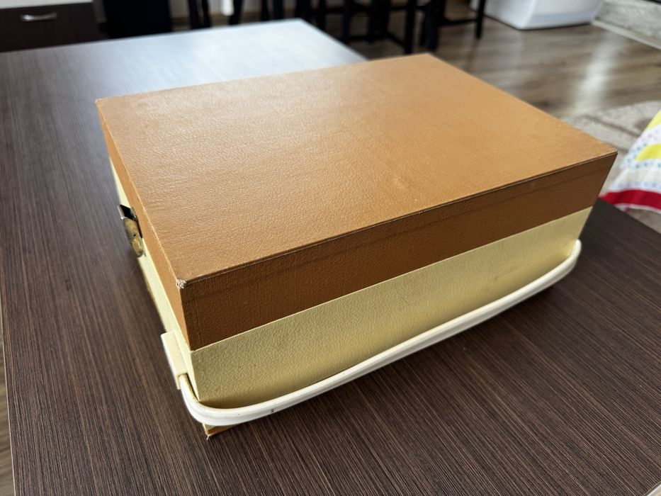 Стар, ретро грамофон