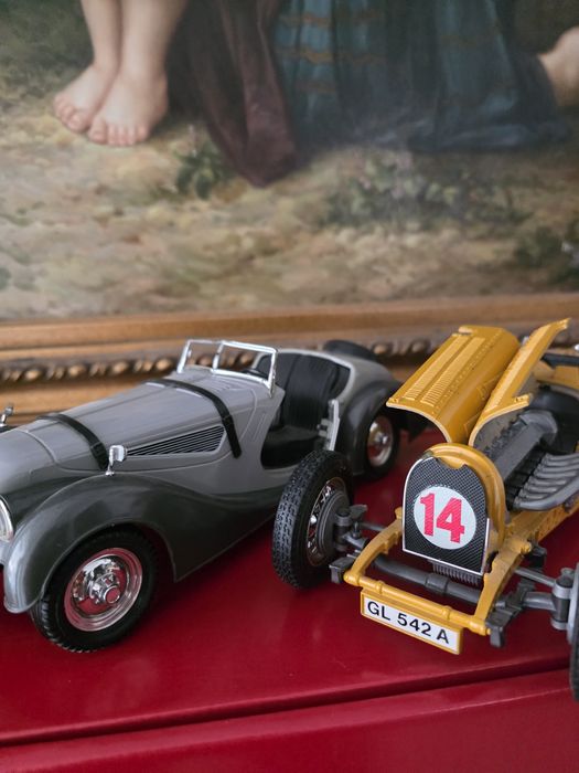 2 machete auto 150 lei