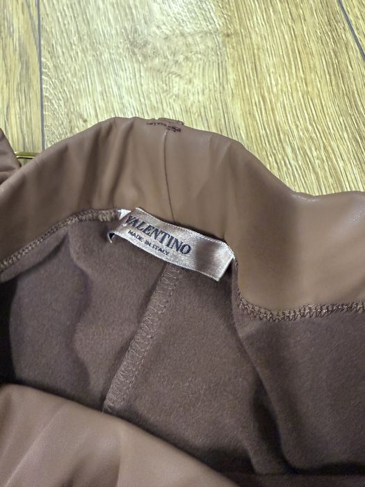 Панталон тип клин нов