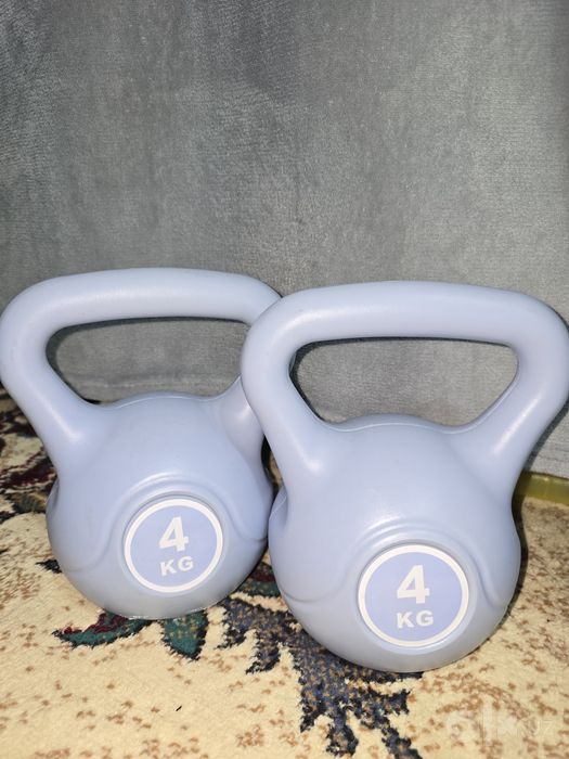 Продам Фитнес  Гири  новые по 4 кг