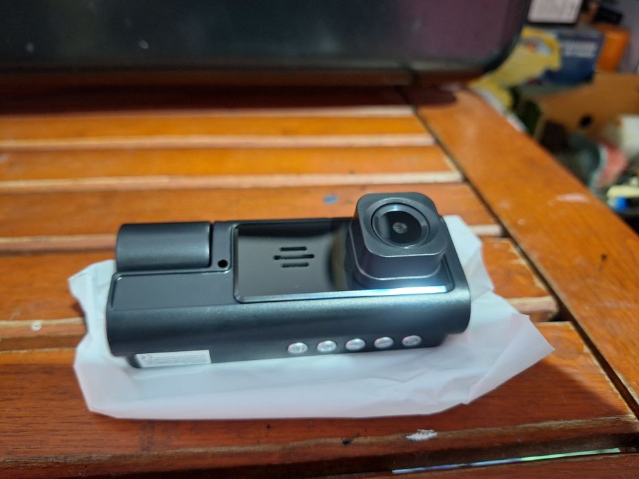 Camera video auto noua