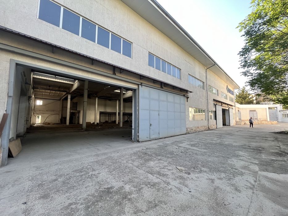 Аренда! Склад база в центре города! Яккасарайский 3700 м2