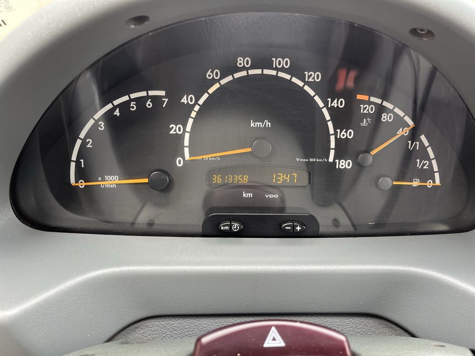 Mercedes benz sprinter 313