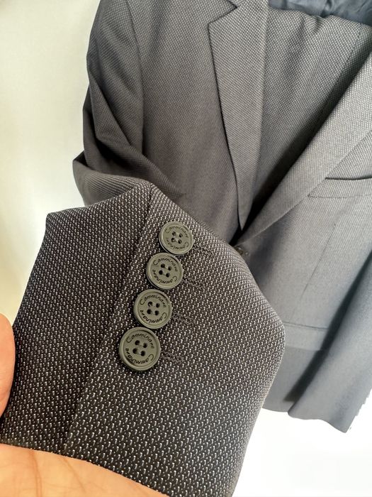 Продам мужской костюм